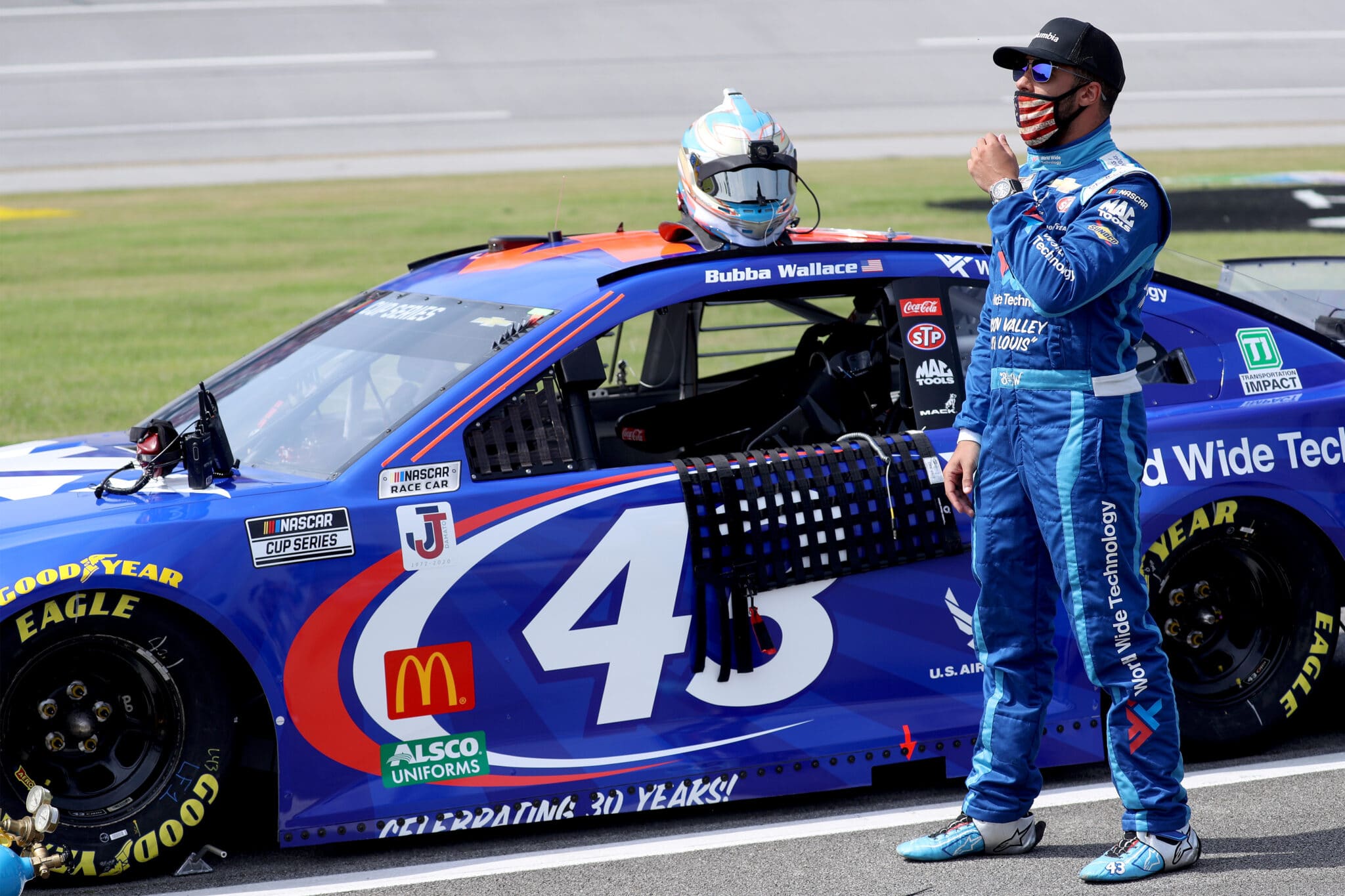Michael Jordan & Denny Hamlin formed their own NASCAR team with Wallace